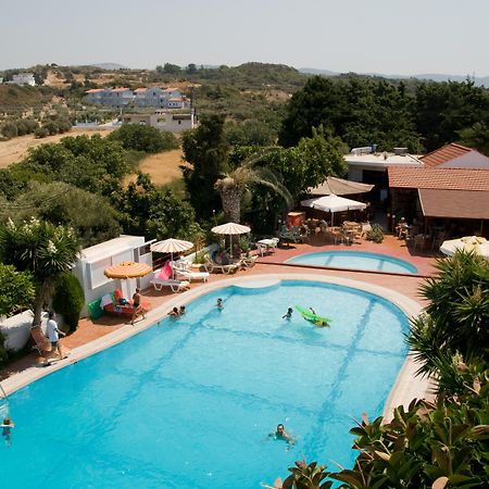 Hotel Asteria Agios Kirykos  Luaran gambar