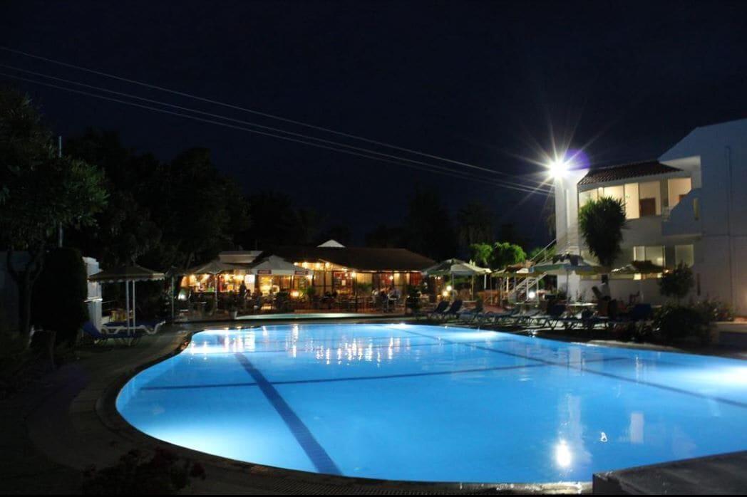 Hotel Asteria Agios Kirykos  Luaran gambar