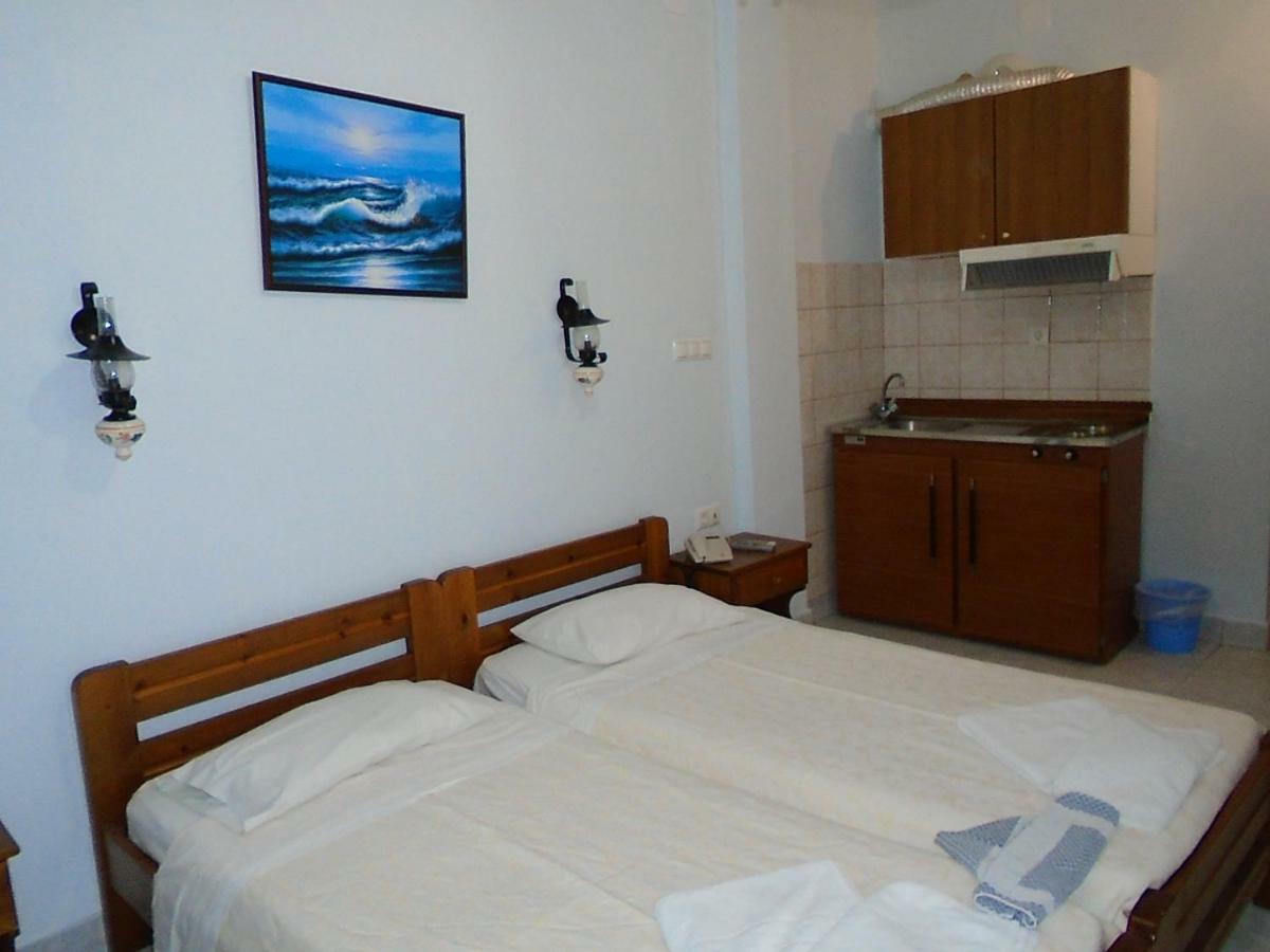 Hotel Asteria Agios Kirykos  Luaran gambar